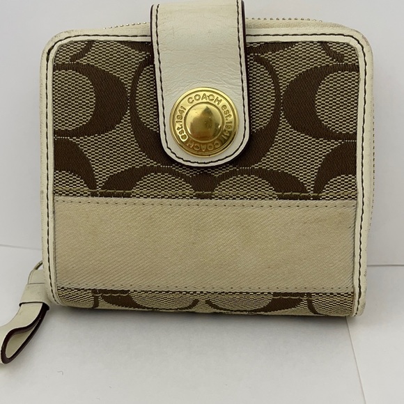 Coach Handbags - Coach monogram wallet